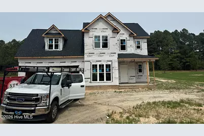 201 Spring Meadows Drive, Aberdeen, NC 28315 - Photo 2
