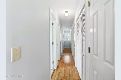 315 Brunswick Avenue W, Holden Beach, NC 28462 - Photo 18