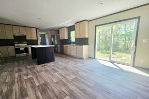 109 Mockingbird Ln, Holly Ridge, NC 28445 - Photo 4