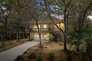 112 SE 12th St, Oak Island, NC 28465 - Photo 2