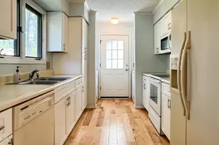 8208 Schooner Pl, Wilmington, NC 28412 - Photo 12