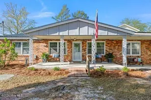 1922 Bella Coola Rd, Lake Waccamaw, NC 28450 - Photo 4