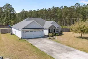 100 Apple Dr, Havelock, NC 28532 - Photo 4