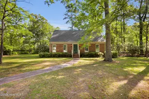 3536 Canterbury Rd, Trent Woods, NC 28562 - Photo 2
