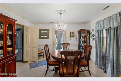 508 University Drive, Jacksonville, NC 28546 - Photo 14