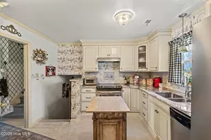 508 University Dr, Jacksonville, NC 28546 - Photo 16