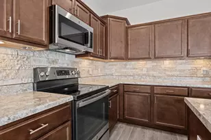 302 S Stingray Ln, Sneads Ferry, NC 28460 - Photo 10