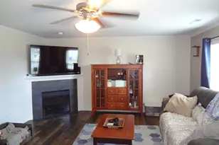 205 S Pointe Dr, Winterville, NC 28590 - Photo 14