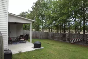 205 S Pointe Dr, Winterville, NC 28590 - Photo 6