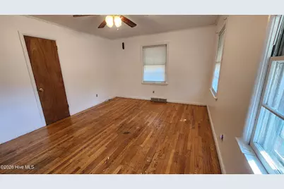 322 W Columbus Street, Whiteville, NC 28472 - Photo 4