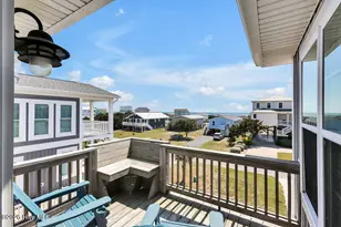 118 W Dolphin Dr, Oak Island, NC 28465 - Photo 20