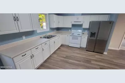320 Olive Branch Boulevard, Grifton, NC 28530 - Photo 2