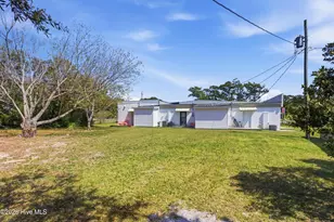 360 Island Rd, Harkers Island, NC 28531 - Photo 70