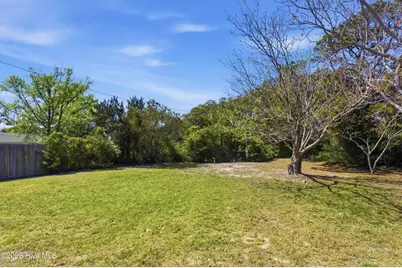360 Island Road, Harkers Island, NC 28531 - Photo 6