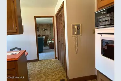1040 Wetherington Landing Road, Stella, NC 28582 - Photo 6