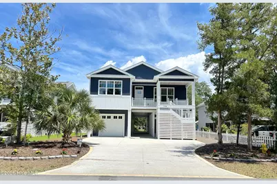 228 NE 38th Street, Oak Island, NC 28465 - Photo 2