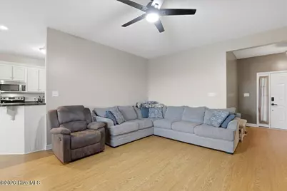 305 Wakefield Drive, Princeton, NC 27569 - Photo 4