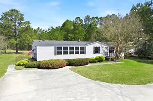 275 Folkstone Rd, Holly Ridge, NC 28445 - Photo 2