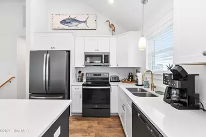 535 W Eden Street, Kill Devil Hills, NC 27948 - Photo 10