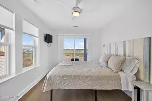 321 N New River Dr, Surf City, NC 28445 - Photo 28