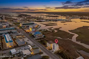 321 N New River Dr, Surf City, NC 28445 - Photo 4