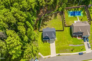 331 Glade Dr, Aberdeen, NC 28315 - Photo 4