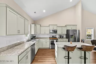 628 Weeping Willow Lane, Jacksonville, NC 28540 - Photo 18