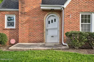 701 E Nash St, Spring Hope, NC 27882 - Photo 2
