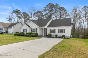 423 Jasmine Ln, Jacksonville, NC 28546 - Photo 2