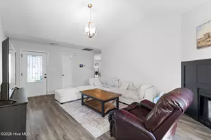 423 Jasmine Ln, Jacksonville, NC 28546 - Photo 6