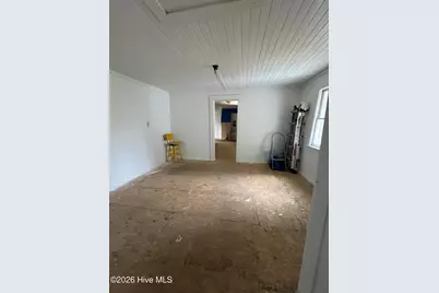 582 Five Mile Road, Richlands, NC 28574 - Photo 6