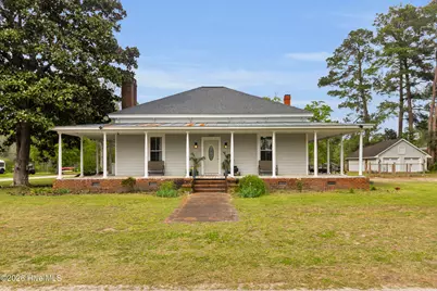 308 Pollock Street, Pollocksville, NC 28573 - Photo 1