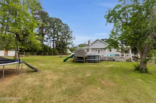 308 Pollock St, Pollocksville, NC 28573 - Photo 32