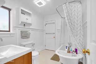 308 Pollock St, Pollocksville, NC 28573 - Photo 20