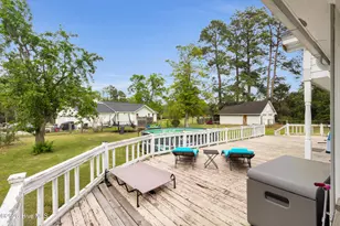 308 Pollock St, Pollocksville, NC 28573 - Photo 4
