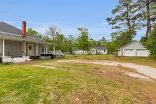 308 Pollock St, Pollocksville, NC 28573 - Photo 30