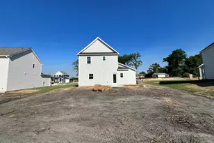 512 Bartley St, Vass, NC 28394 - Photo 10
