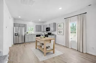 512 Bartley St, Vass, NC 28394 - Photo 8