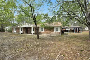 2176 W Lake Keziah Dr, Southport, NC 28461 - Photo 2