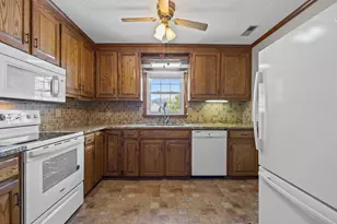 601 Player Ct, Jacksonville, NC 28540 - Photo 12