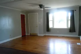 209 Complex St, Tabor City, NC 28463 - Photo 10