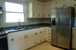 209 Complex St, Tabor City, NC 28463 - Photo 6