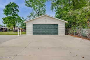 405 Seminole Trail, Jacksonville, NC 28540 - Photo 46