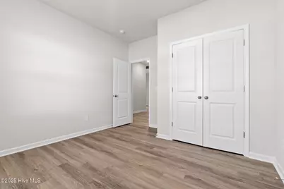 102 Nesbitt Court, Jacksonville, NC 28546 - Photo 8