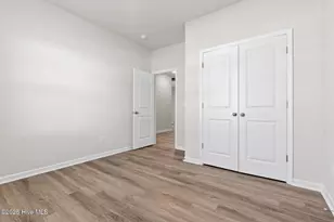 102 Nesbitt Ct, Jacksonville, NC 28546 - Photo 8
