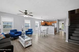410 Greenville Ave, Carolina Beach, NC 28428 - Photo 4