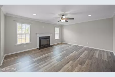 404 Knoll Circle, Greenville, NC 27858 - Photo 16