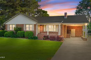 208 E Nash St, Macclesfield, NC 27852 - Photo 1