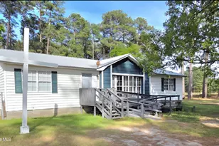 5841 Crestline Rd, Laurinburg, NC 28352 - Photo 1