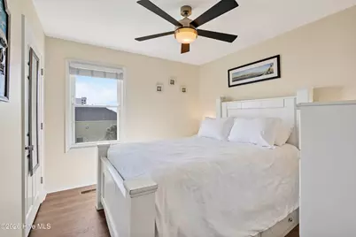 1423 S Lake Park Boulevard #Unit 3b, Carolina Beach, NC 28428 - Photo 18